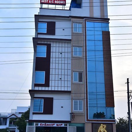 Meadows Inn Mysore Exterior foto