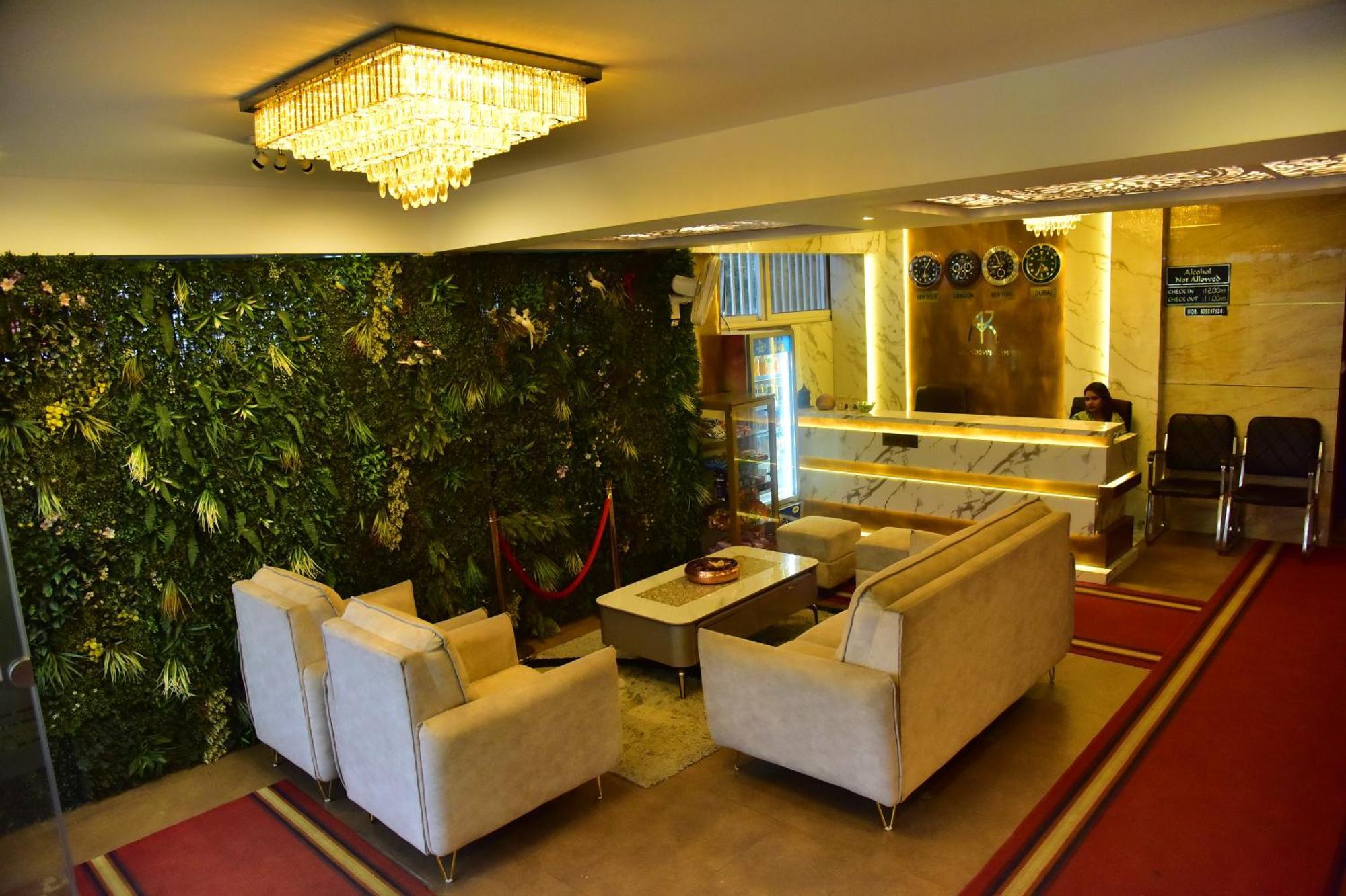 Meadows Inn Mysore Exterior foto