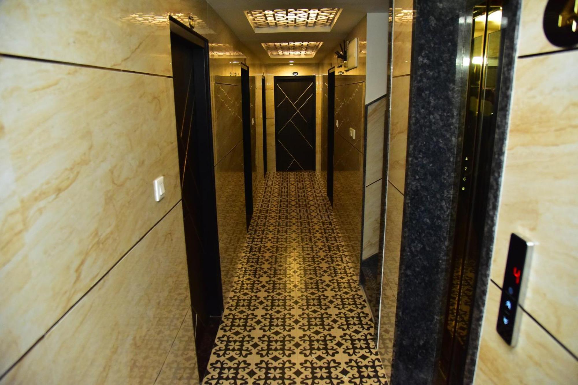 Meadows Inn Mysore Exterior foto