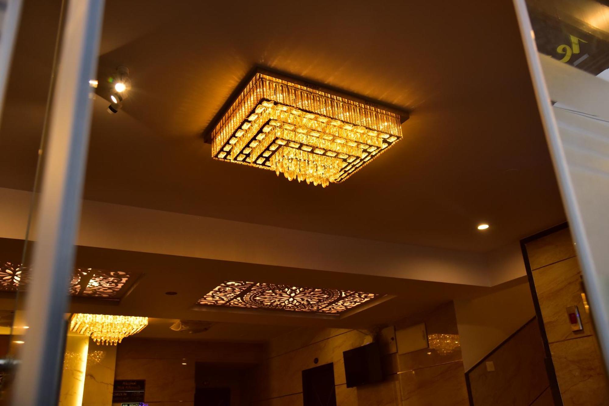 Meadows Inn Mysore Exterior foto