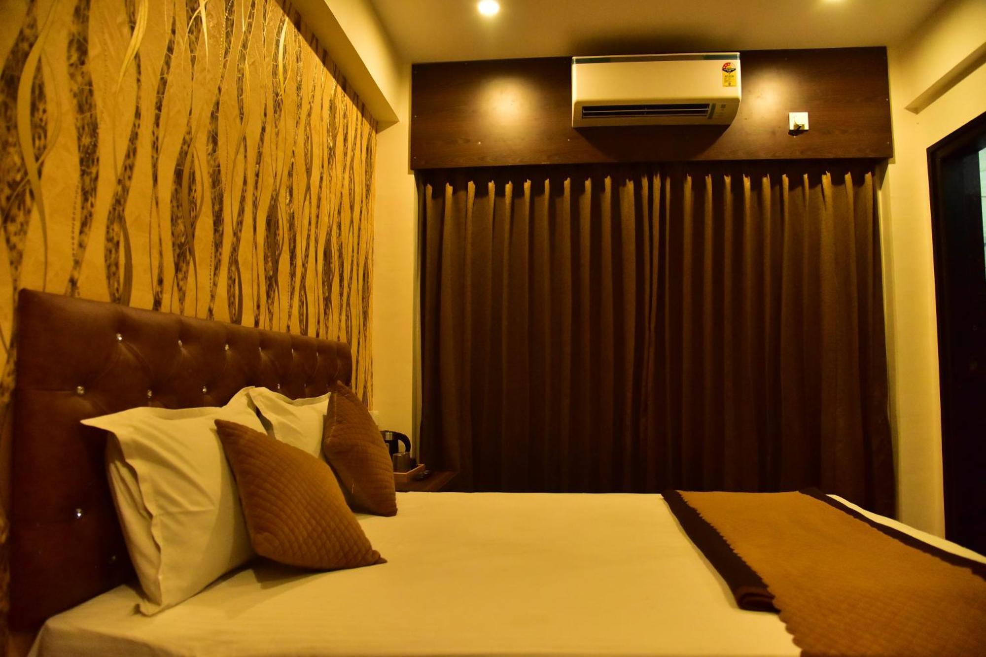 Meadows Inn Mysore Exterior foto